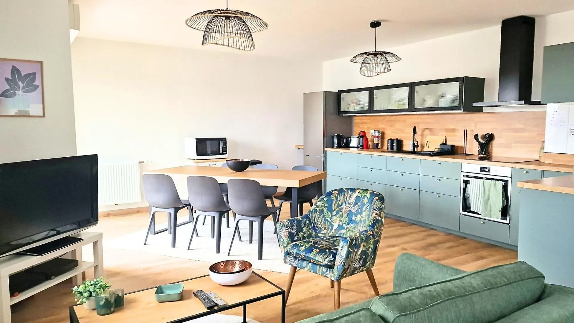 Lägenhet Appartement Moderne, Hyper-Centre, 2Km Des Plages Fouesnant